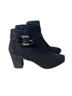 Jones New York Black Faux Suede Ankle Boots  Booties Size 9.5